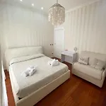 Apartament House Mari Neapol