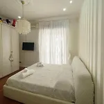 House Mari Apartament *