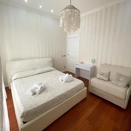 Апартаменты House Mari Неаполь
