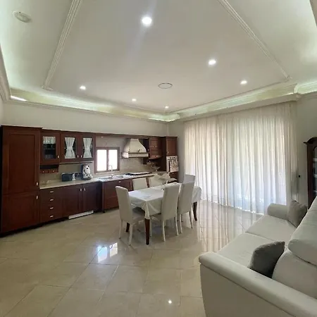 House Mari Апартаменты *